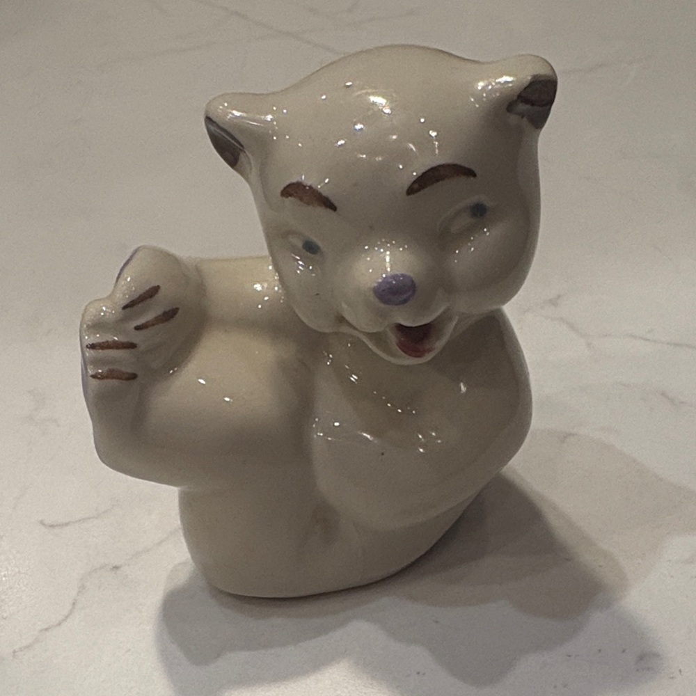Vintage Shawnee Pottery - Miniature Animal Series - Tumbling Bear - 1930's-40's‎